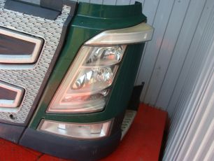 21874450 VOLVO Рамка фары левая, № XF297154