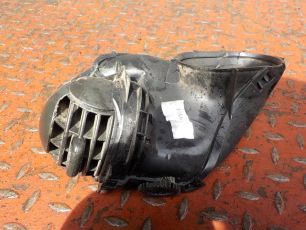 0008302754 MERCEDES Дефлектор воздушный, № XF111631