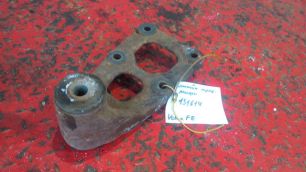 20585814 VOLVO Кронштейн передней рессоры