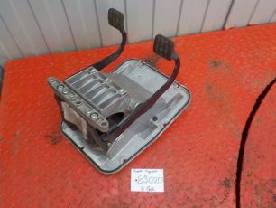 504085343 IVECO Блок педалей, № XF107161