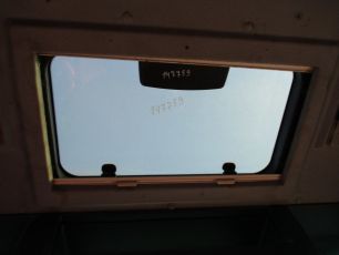 1690486 DAF Люк электрический, № XF147759