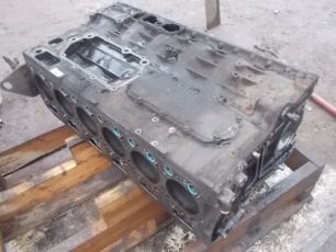 1540323 SCANIA Блок двигателя, № XF27168