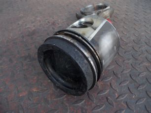 1398785 DAF Поршень, № XF38388