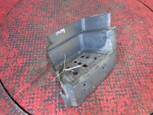504053096 IVECO Корпус подножки нижний левый
