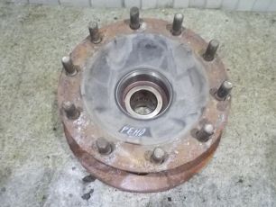 7421116570 RENAULT Ступица передняя, № XF44821