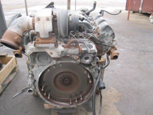 0020106500 MERCEDES Двигатель, OM501