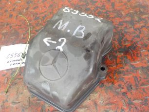 4570100130 MERCEDES Клапанная крышка
