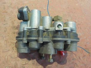 9347050057 WABCO Кран 4-х контурный, № XF124186