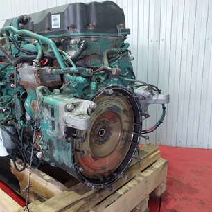 21515910 VOLVO Кожух маховика, № XF456031