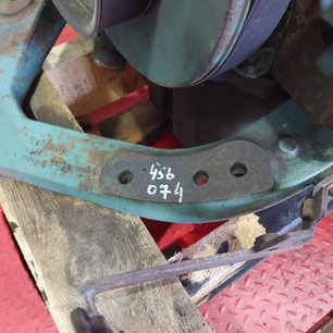 21315111 VOLVO Кронштейн двигателя, № XF456074