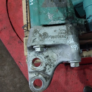 21176290 VOLVO Опора двигателя, № XF456075