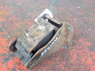 504046294 IVECO Подушка двигателя, № XF100388