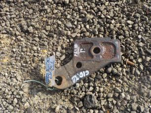 5000752489 RENAULT Опора переднего амортизатора правая, № XF61082
