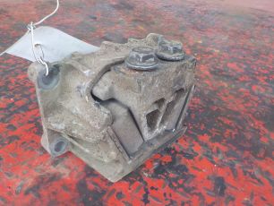 9412415113 MERCEDES Опора двигателя, № XF147862