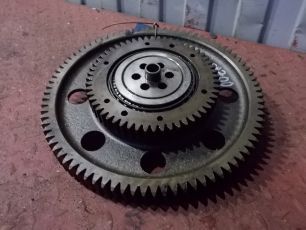 21057442 VOLVO Шестерня паразитная, № XF98700
