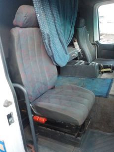 9439106601 MERCEDES Сиденье правое, № XF145647