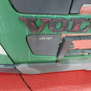 20529708 VOLVO Заглушка решетки правая, № XF470285