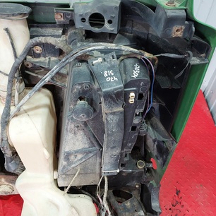 20827044 VOLVO Корпус фары правый, № XF470304