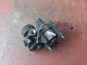 0054291244 MERCEDES Клапан ускорительный, № XF94806