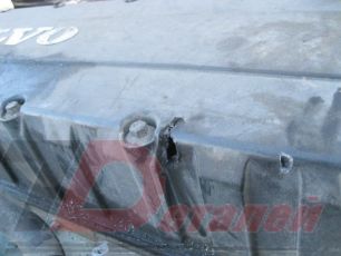 20412106 VOLVO Клапанная крышка