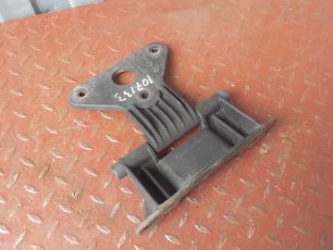 504032787 IVECO Петля капота, № XF107133