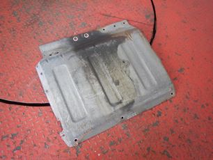 21133243 VOLVO Защита глушителя, № XF381335