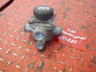 1927394 DAF Клапан ускорительный, № XF377880