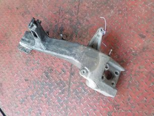 7482317469 RENAULT Кронштейн бампера правый, № XF218337