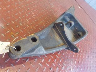 9408914820 MERCEDES Кронштейн торсиона левый