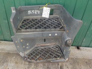 5010225068 RENAULT Корпус подножки нижний левый, № XF86387