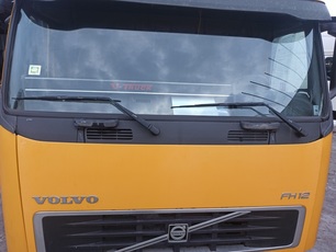 3175363 VOLVO Панель передняя, № XF315705