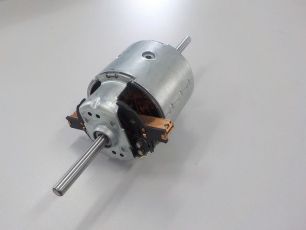 0130111130 BOSCH Моторчик печки