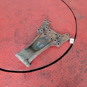 9423250209 MERCEDES Кронштейн реактивной тяги, № XF472215