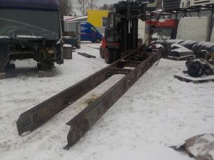 85137023 VOLVO Рама