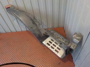 20529483 VOLVO Корпус подножки верхний правый, № XF43816