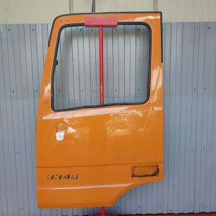 9437201405 MERCEDES Дверь левая, № XF424620