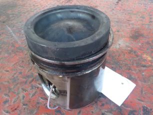 1398785 DAF Поршень, № XF104405