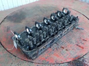 7421576296 RENAULT Головка блока, № XF106436