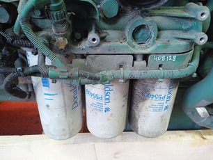 22095518 VOLVO Кронштейн масляного фильтра, № XF408128