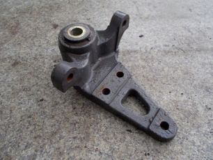 20592727 VOLVO Кронштейн передней рессоры