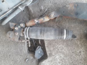 5010615879 RENAULT Амортизатор кабины задний, № XF411932