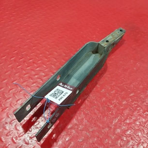 9428900216 MERCEDES Кронштейн кабины передний