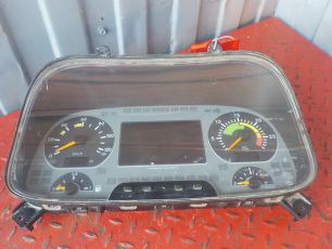 0044462021 MERCEDES Панель приборов, № XF176446