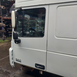 1676965 DAF Стекло боковое, № XF484163