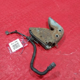 9303100083 MERCEDES Замок кабины