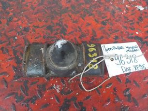 0947905 DAF Проставка передней рессоры