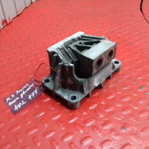9412417713 MERCEDES Опора двигателя, № XF402478