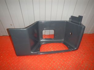 TM04C016003 TANGDE Корпус подножки нижний правый