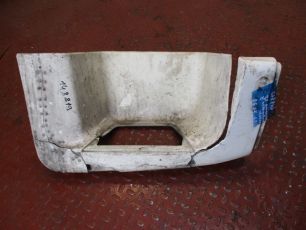 1295735 DAF Корпус подножки нижний правый, № XF148819