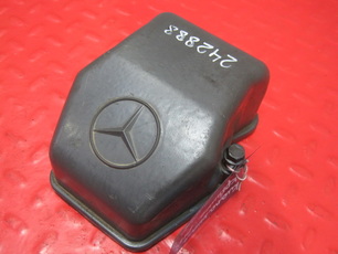 4570100930 MERCEDES Клапанная крышка, № XF242888